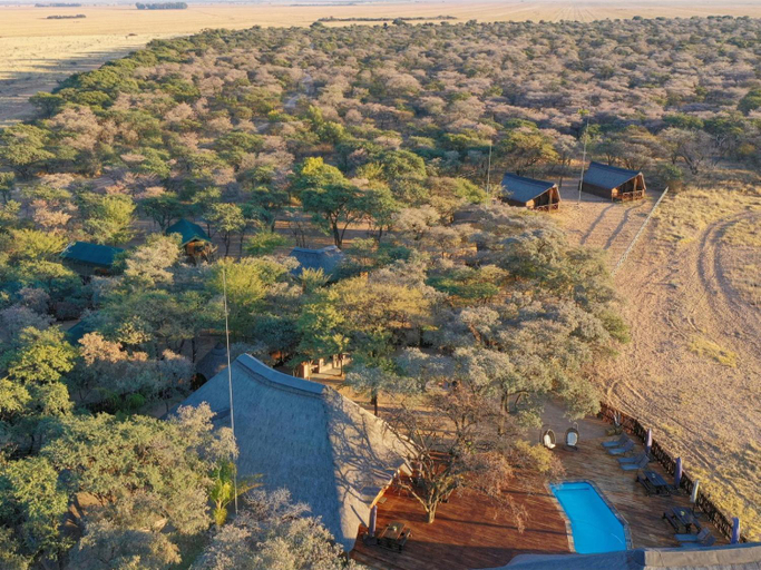 Others 5, Woodside Game Lodge, Ngaka Modiri Molema