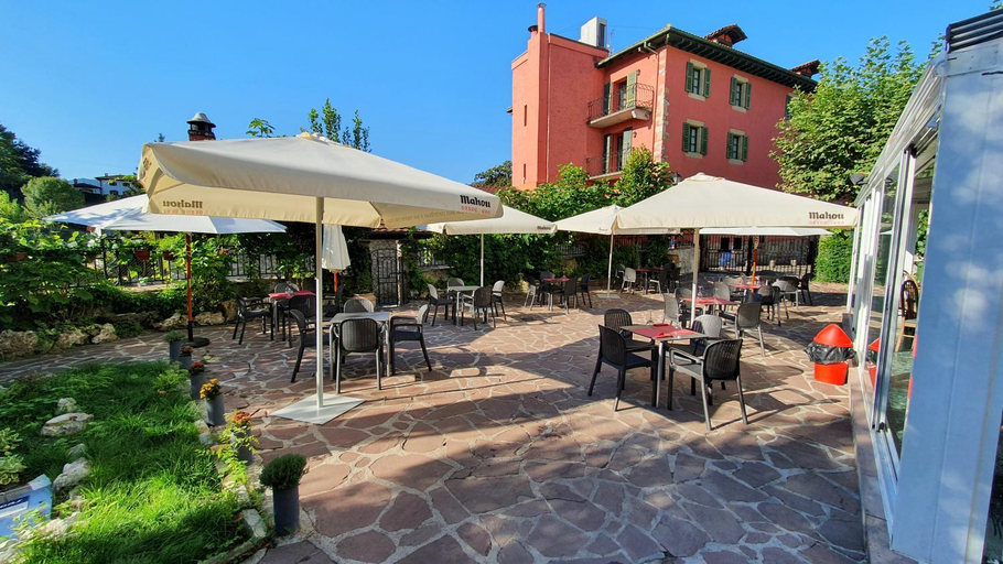 Others 5, Hostal Ansonea, Navarra