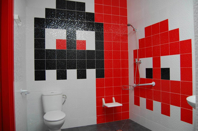 Bathroom 3, Botxo Gallery - Youth Hostel Bilbao, Vizcaya