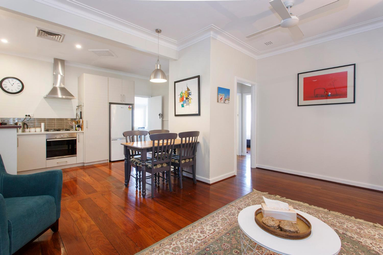 Others 3, Home Away - 2 Bedroom Cottage, Fremantle