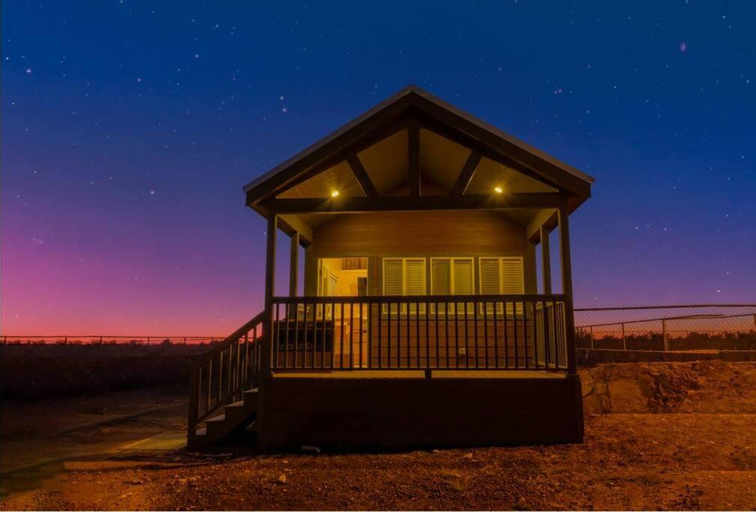 037 Tiny Home nr Grand Canyon South Rim Sleeps 8, Coconino
