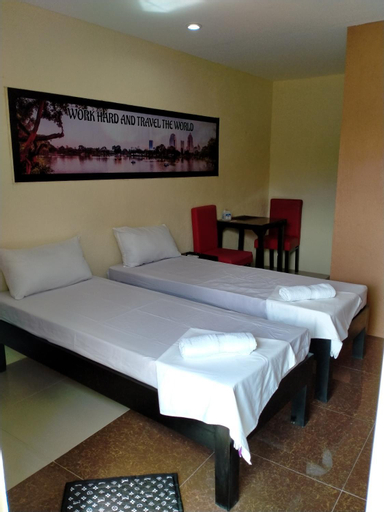 Bedroom 2, VF Riton Apartelle anex, Laoag City