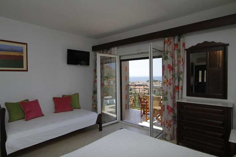 Bedroom 3, Amygdalies Apartments, North Aegean