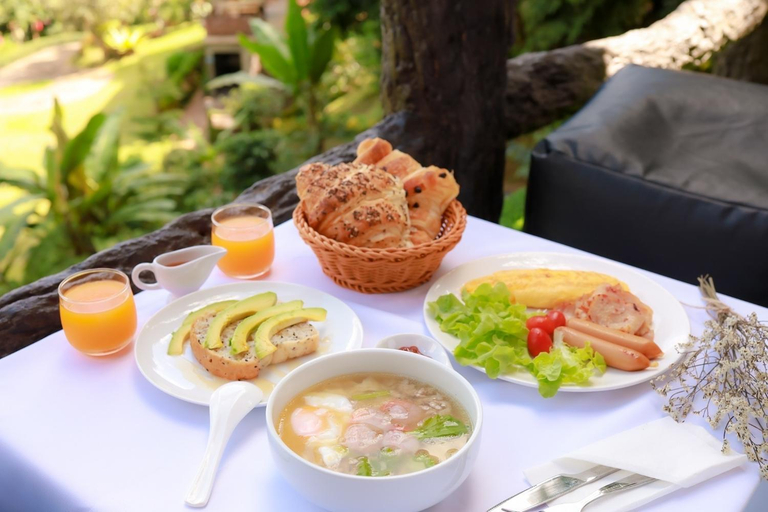 Food & Drinks, Rai Phusaitran, Mae Taeng