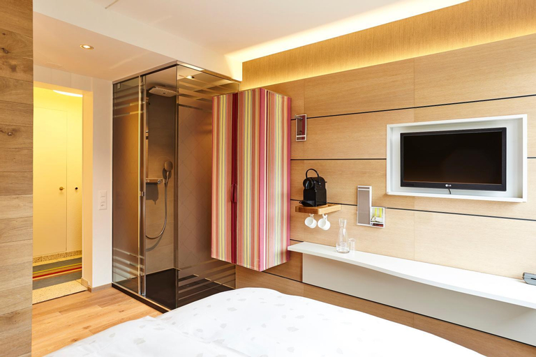 Bedroom 3, Steinenschanze Charming City & Garden Hotel, Basel