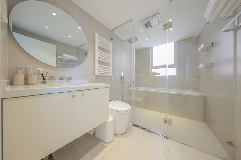 Bedroom 3, Warm Four Bedroom Apartment with Huangpu River View, Shanghai