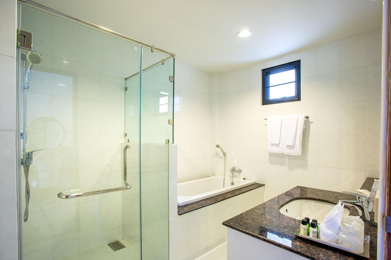 Bathroom 4, ChanNgarm Mountain View - Beautiful Mountain View, Sikhiu