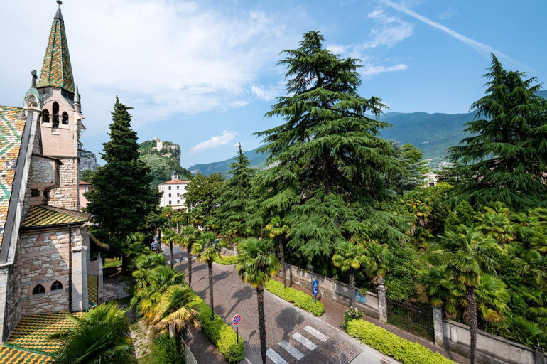 Exterior & Views 2, Palace Hotel Città, Trento