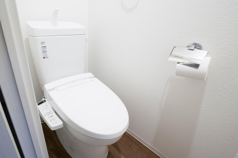 Bathroom 2, Chiyo apartment, Fukuoka
