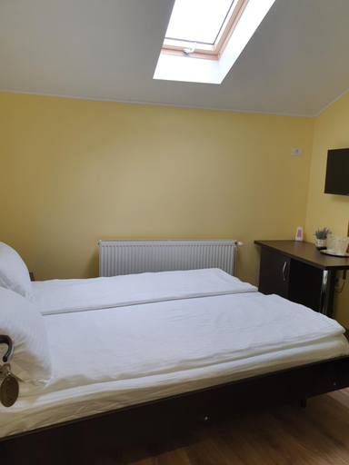 Bedroom 2, PENSIUNEA ADA, Bascov
