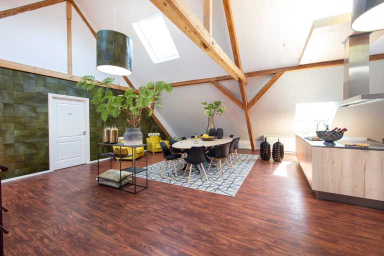 Food & Drinks 3, B&B Reveille, Kleve