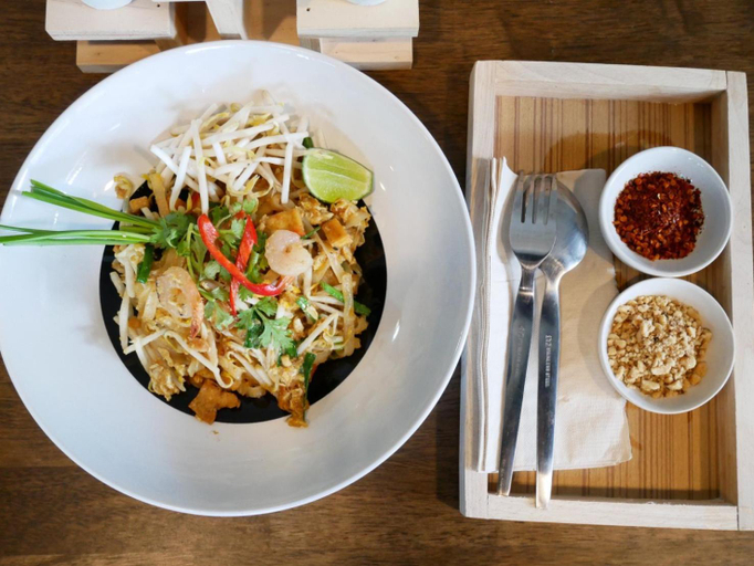 Food & Drinks 5, Room58, Khlong San