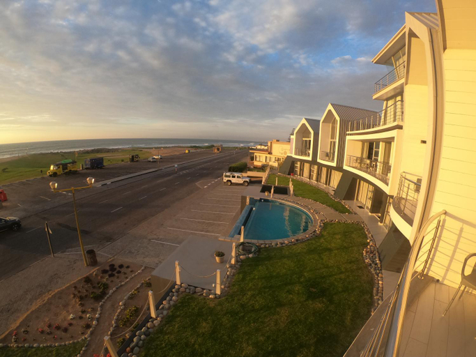 Sport & Beauty 2, AT THE SEA Boutique Guesthouse, Swakopmund