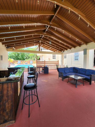 Others 4, flamboyantvilla