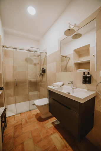 Bathroom 2, Posada la casa del Pintor, Sevilla