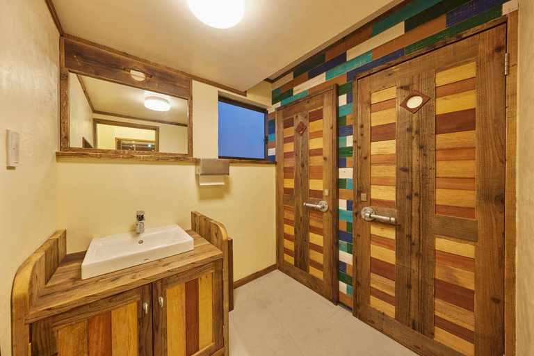 Bathroom 2, HOTEL tuka miika, Ishigaki