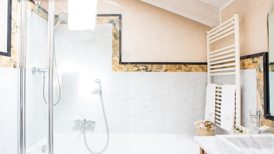 Bathroom 4, Villa Belverde Boutique Hotel-NEW, Massa Carrara