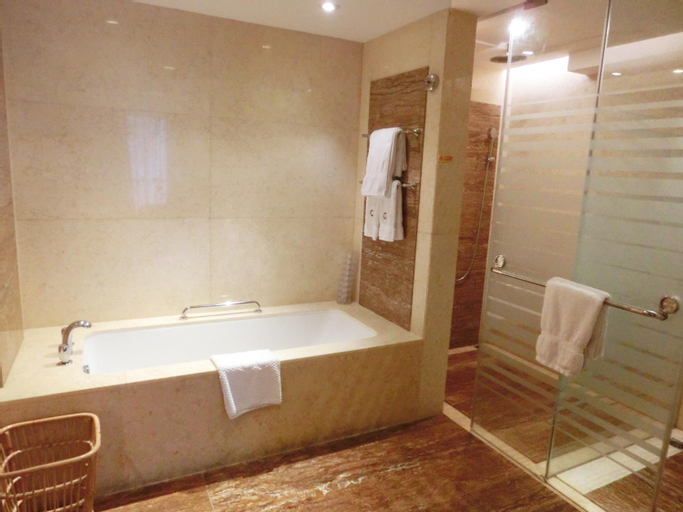 Bathroom 4