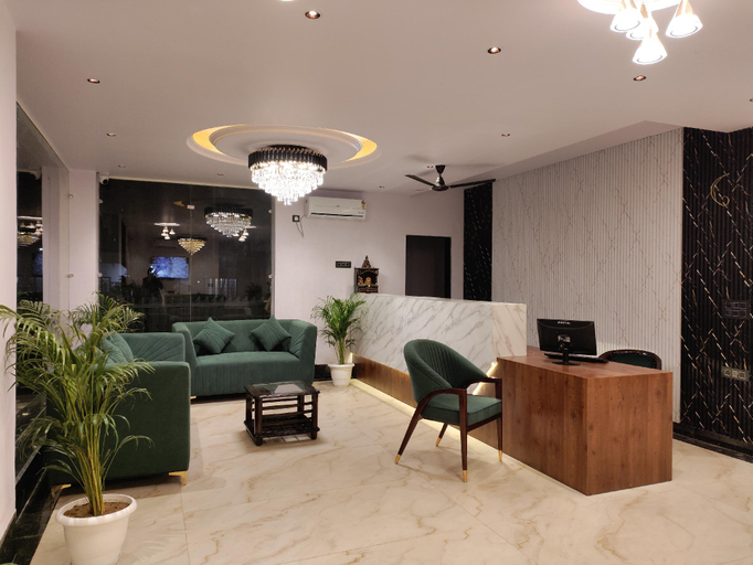 Others 5, EMERALD SUITES, Gautam Buddha Nagar