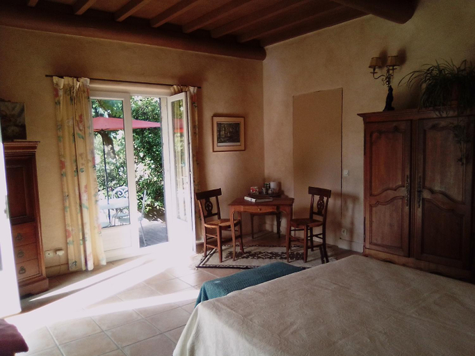 Others 4, Le Domaine de Belle, Vaucluse