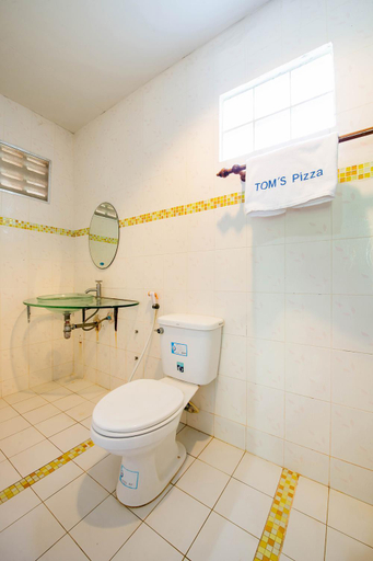 Bathroom 3, TomPizza Resort, Muang Rayong