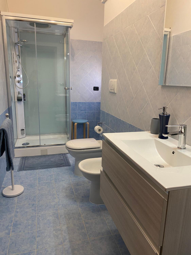 Bathroom 2, B&B Come a Casa, Pescara