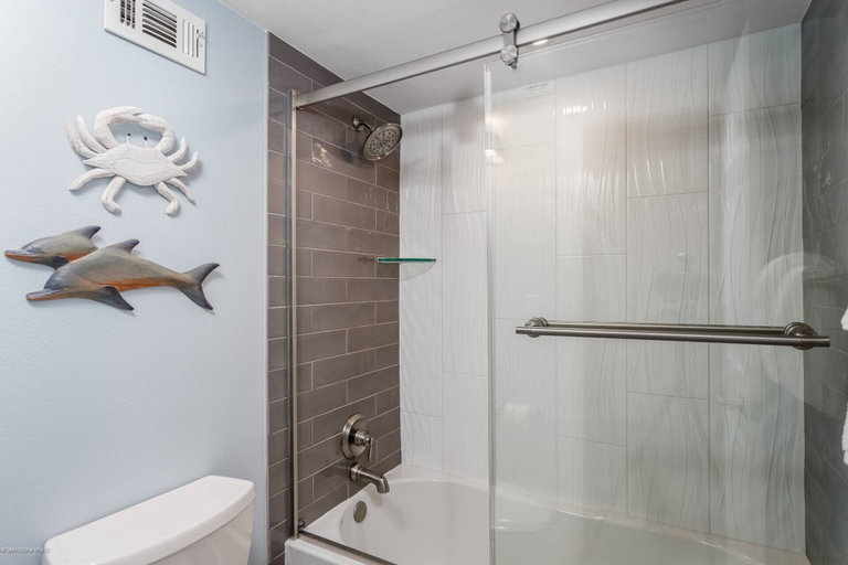 Bathroom 4, Harbor Towers 2nd Fl Dock Views, Sarasota