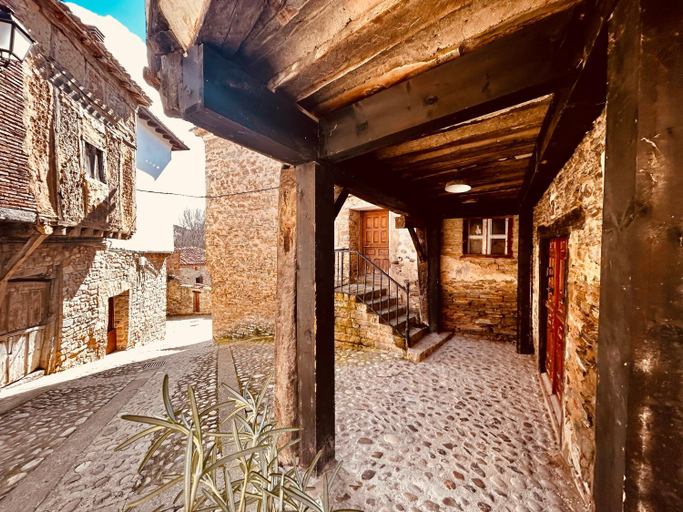 Others 4, Albergue Rural de Yanguas, Soria