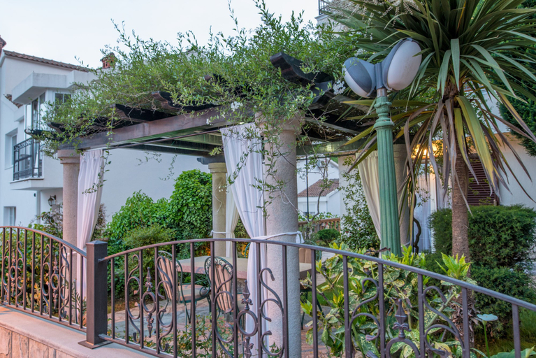 Exterior & Views 2, Villa Danigo