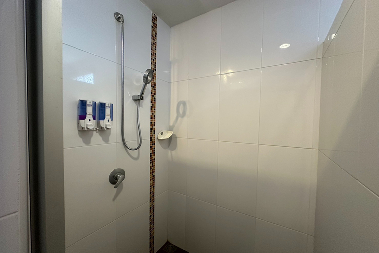Bathroom 5, Chiang Rai Grand Room Hotel, Muang Chiang Rai