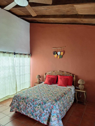 Bedroom 2, Hotel y Restaurante Hacienda, Ahuachapán