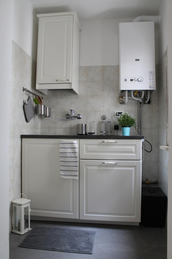 Others 5, Casa Miro, Bari