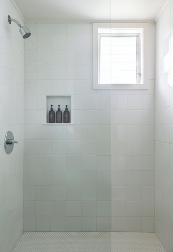 Bathroom 4, Bluebird Ocean Point Inn, Lincoln