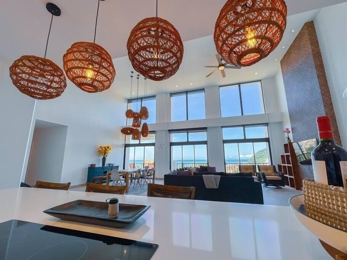 Food & Drinks, Elegant Oceanview Penthouse - Steps from Jaco Beach & Nightlife, Garabito