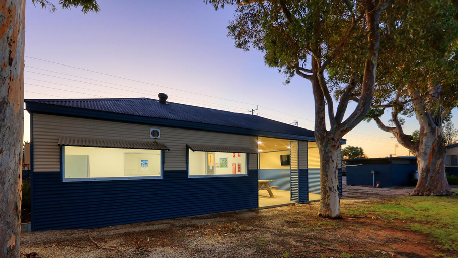 Lake Boga Caravan Park, Swan Hill Bal