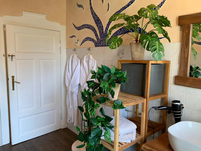 Wunderschone Altbauwohnung in Toplage, Jerichower Land