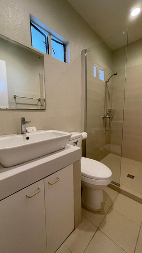 Bathroom 4, Red Knight Gardens Apartelle, Davao City