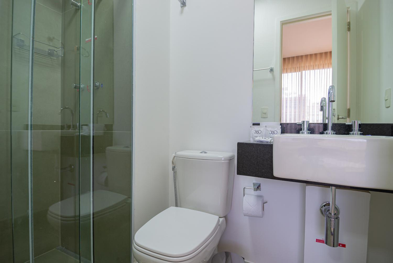 Bathroom 20
