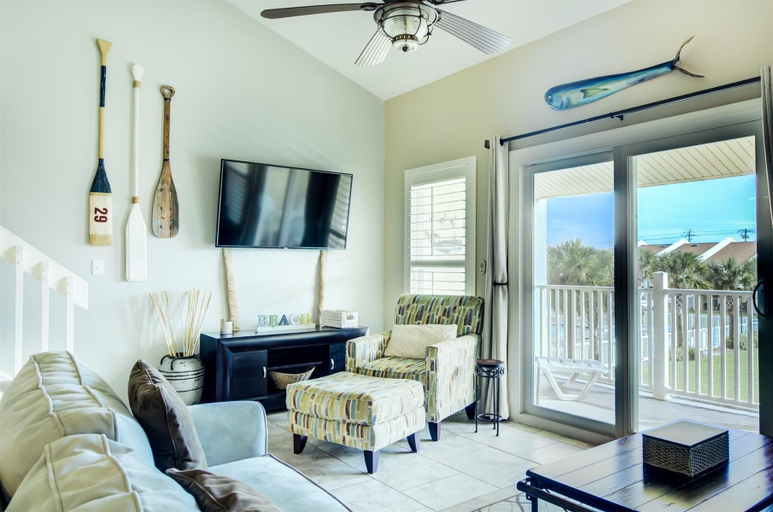 Others 5, 9 H Two Bedroom Condo, Walton