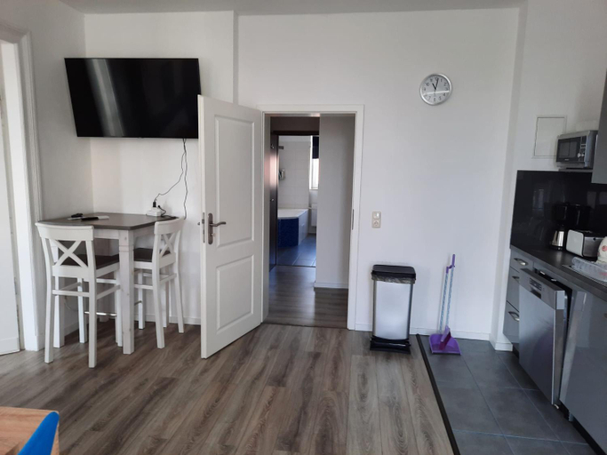 Others 3, Gastewohnung Alt Salbke mit Kuche, Magdeburg