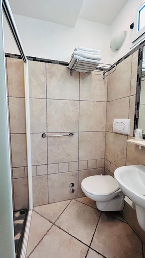 Bathroom 3, B&B HOTEL SORRISO , Rimini