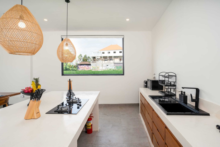 Others 4, Villa Onetti, Badung