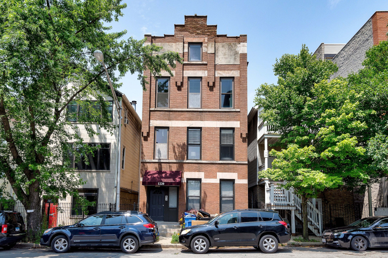 Exterior & Views 2, 1220 Augusta, Cook