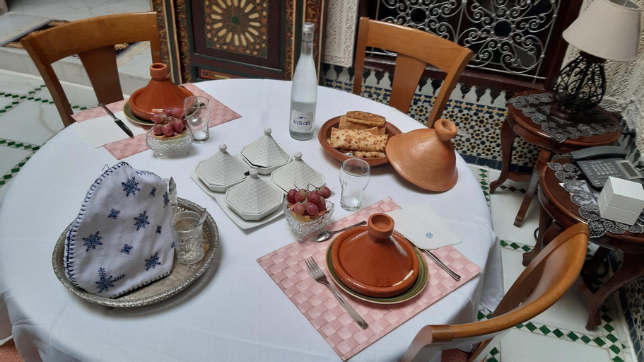 Food & Drinks 10