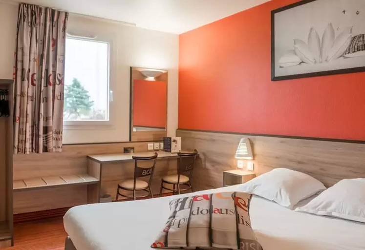 Bedroom 2, ACE Hôtel Bordeaux-Cestas, Gironde