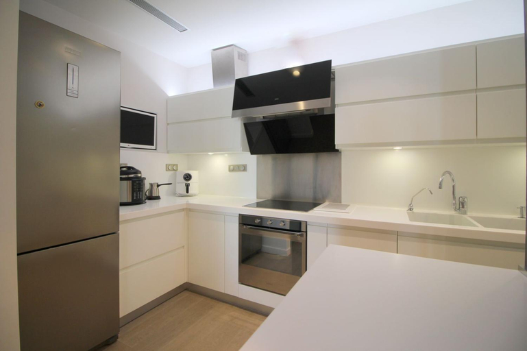 Others 4, Kristi Apartments, Sarandës
