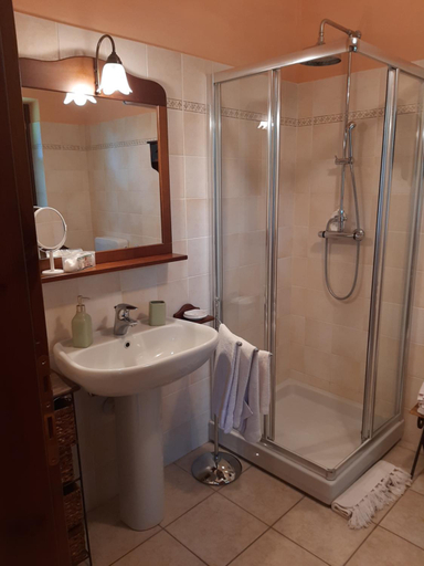 Bathroom 3, La Collina dei Passeri, Cuneo