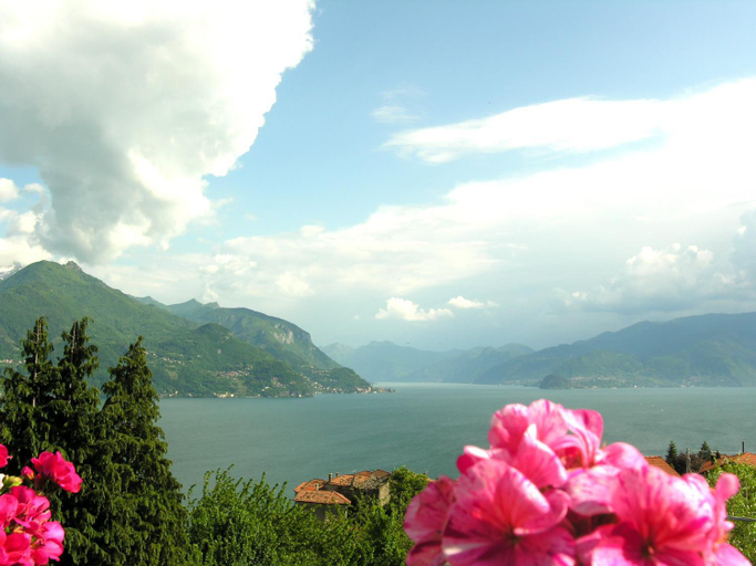 Others 2, casa Belvedere, Como