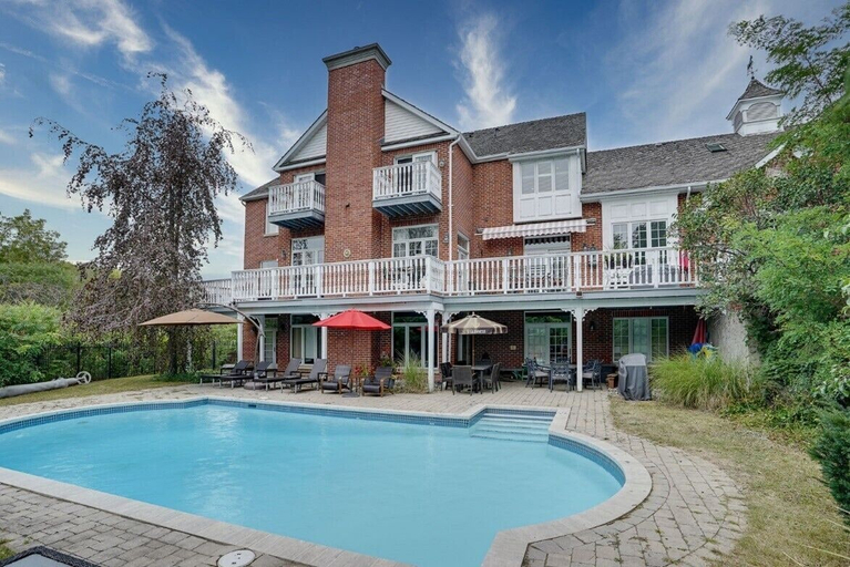 Sport & Beauty 5, Caledon Manor and Country Inn, Peel