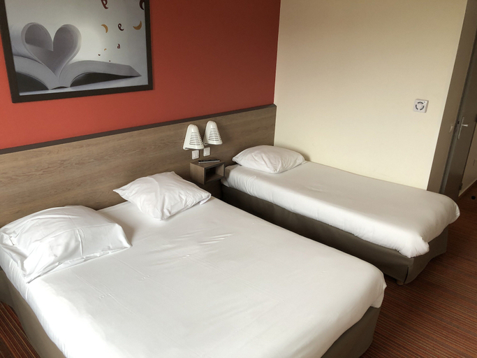 Bedroom 3, ACE Hotel Poitiers, Vienne